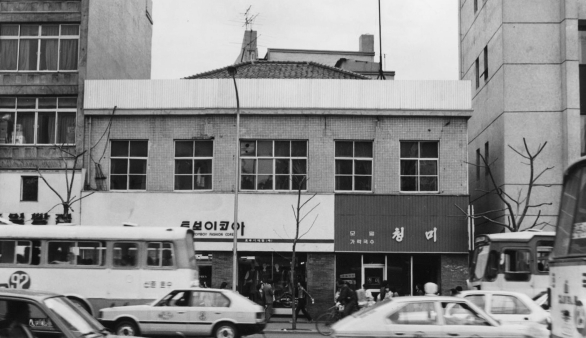 1956 Seoul Liaison Office of Sunkyong Textiles, Yeonji-dong, Jongno-gu