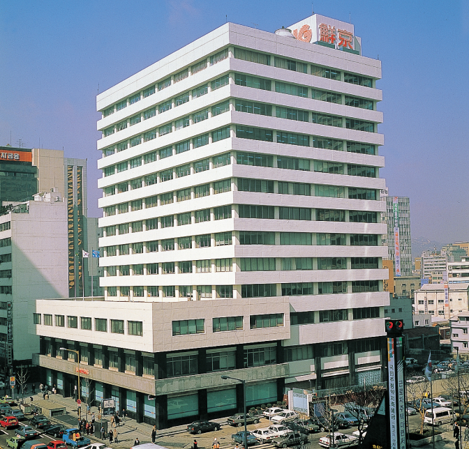 1988 Relocated to Euljiro Office