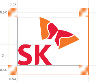 SK 네트웍스 로고마크 공간규정 A 관련 이미지 - 시그니춰 특성 유지를 위해 SK로고 내 글자 사이즈를 기준으로 0.5x의 여백을 필요로 합니다.