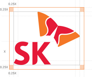 SK 네트웍스 로고마크 공간규정 B 관련이미지 - 시그니춰 가독성 확보가 필요한 경우 위해 SK로고 내 글자 사이즈를 기준으로 0.25x의 여백만 줄 수도 있습니다.