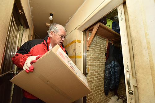 최신원 SK네트웍스 회장 쪽방촌 봉사활동 사진