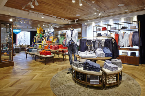 가로수길 플래그쉽 스토어 매장내부(남성)