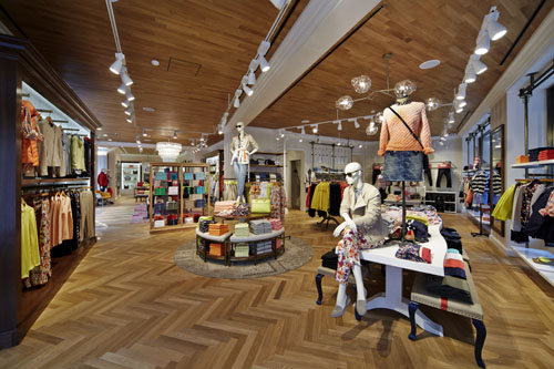 가로수길 플래그쉽 스토어 매장내부(여성)