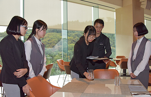 미래의 호텔리어들, 워커힐에서 현장 체험 관련사진_02