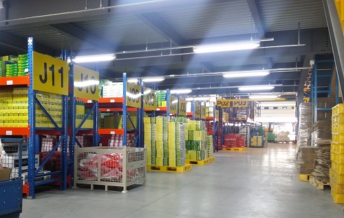 장지동 수입차 부품 물류기지 내부